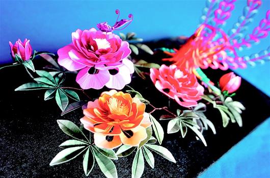 湖北非物质文化遗产英山缠花惊艳罗马